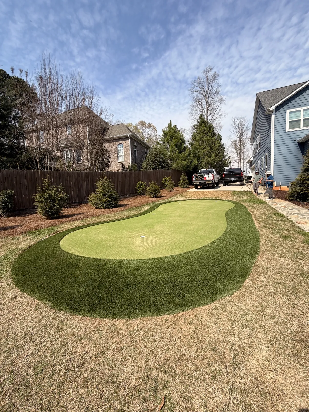 Putting green with fringe